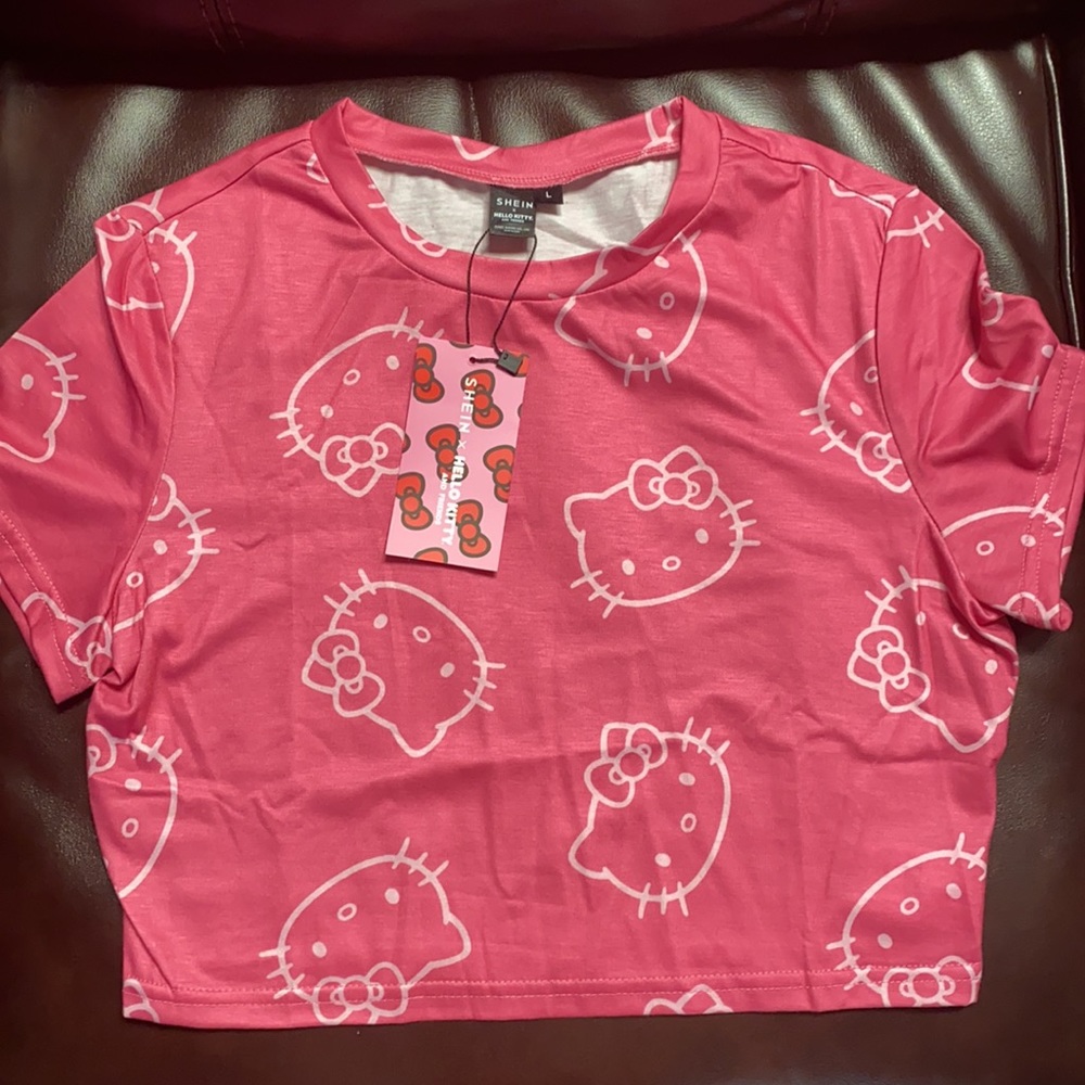 All over hello kitty print crop tee
